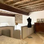 Ponte Vecchio Space