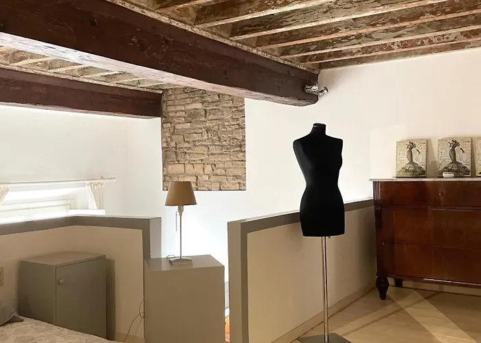 Ponte Vecchio Space
